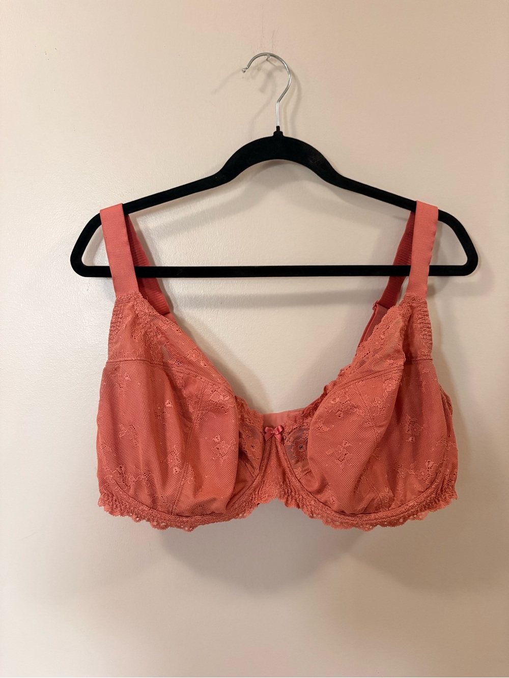 Lace Underwire Bra in Coral Pink 40I
